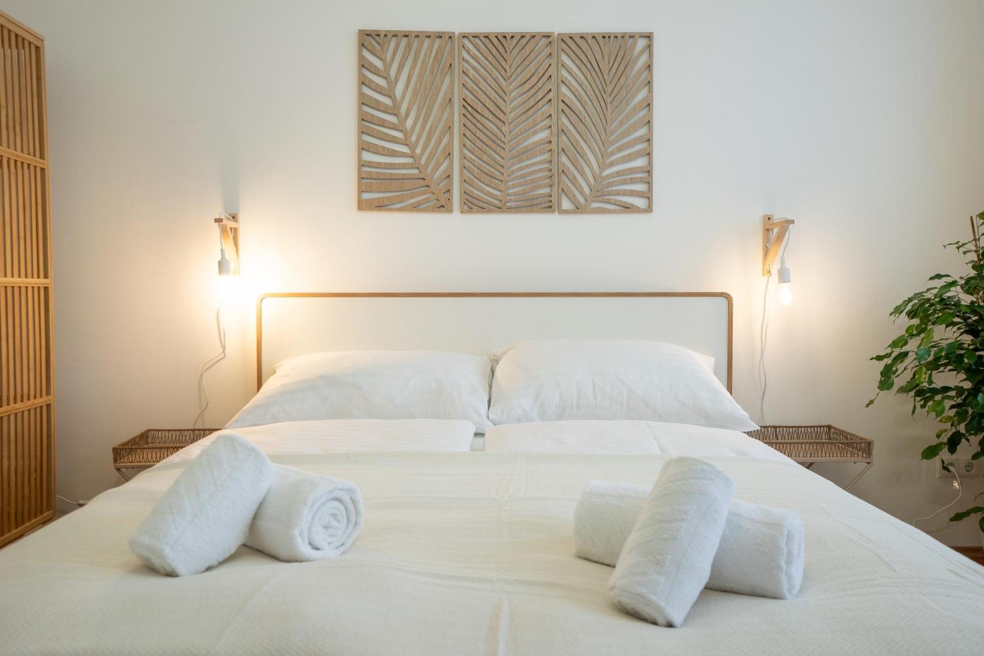 Bright And Cozy With A View * Vienne